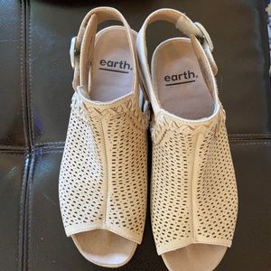 Earth Open Toe Sandals